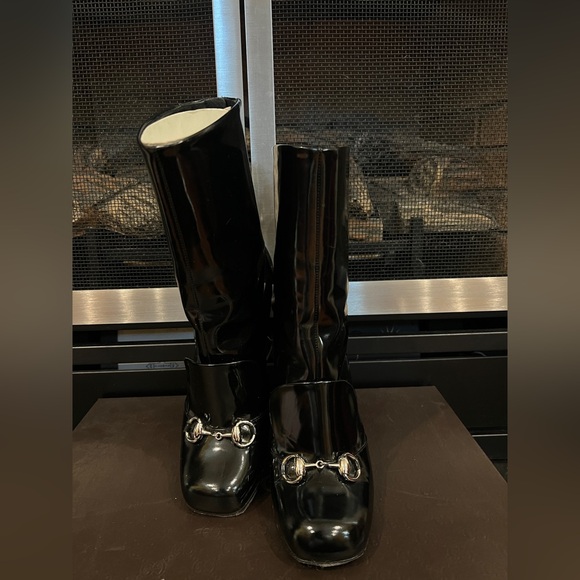 Gucci Black Patent Leather Ankle Boots with Silver Accents - Picture 1 of 10